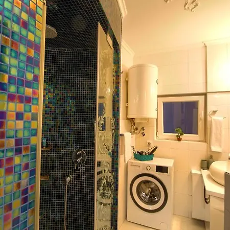 Rossi Apartment